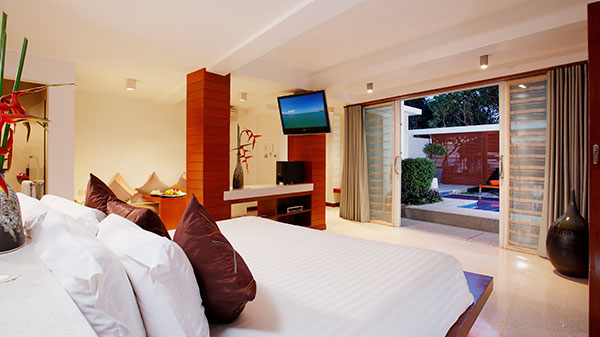 Beachfront Grand Pool Villa 2 Beds