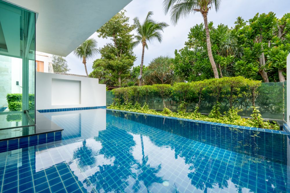 Beachfront Pool Villa La Flora Resort Patong Phuket